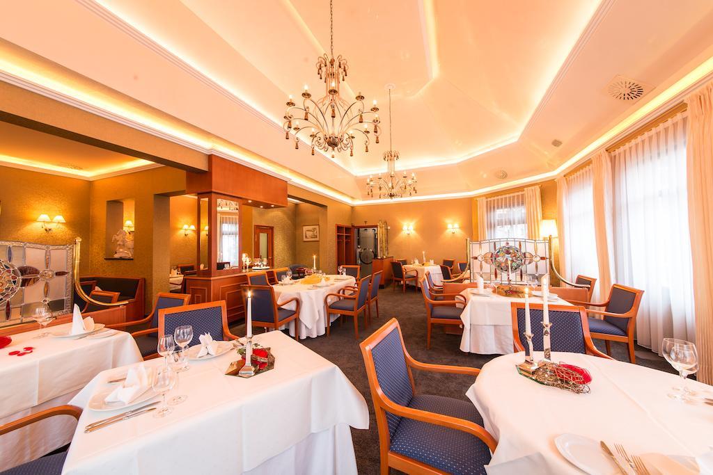 Schloss-Hotel Petry Treis-Karden Ngoại thất bức ảnh